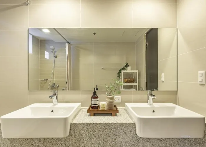 Dreamy Corner 2br And Bathtub Work And Relax Bgc